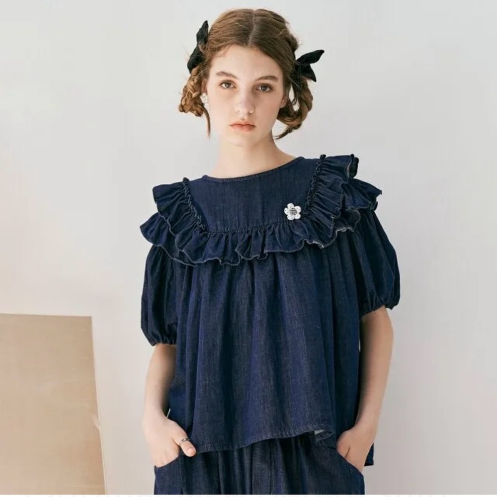 Imakokoni NWT Denim Ruffle Top T Shirt with flower Small - Picture 6 of 6